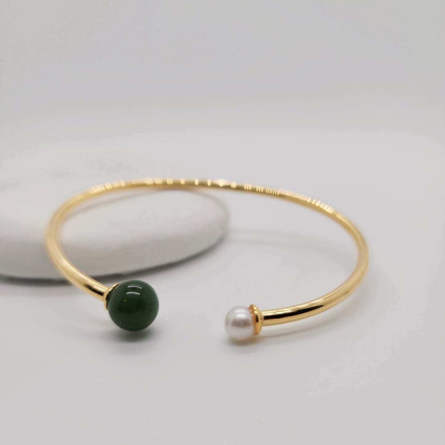 Jade × Pearl Harmony Bangle