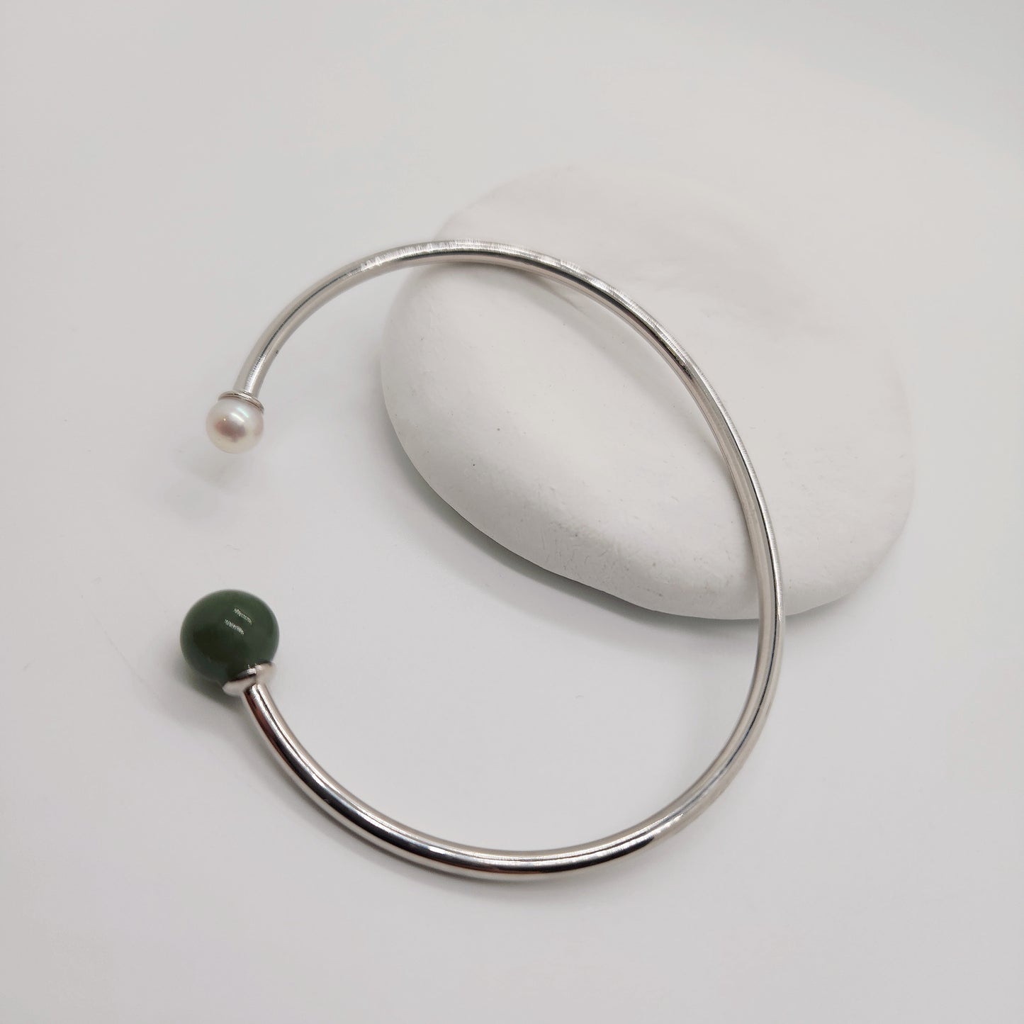 Jade × Pearl Harmony Bangle