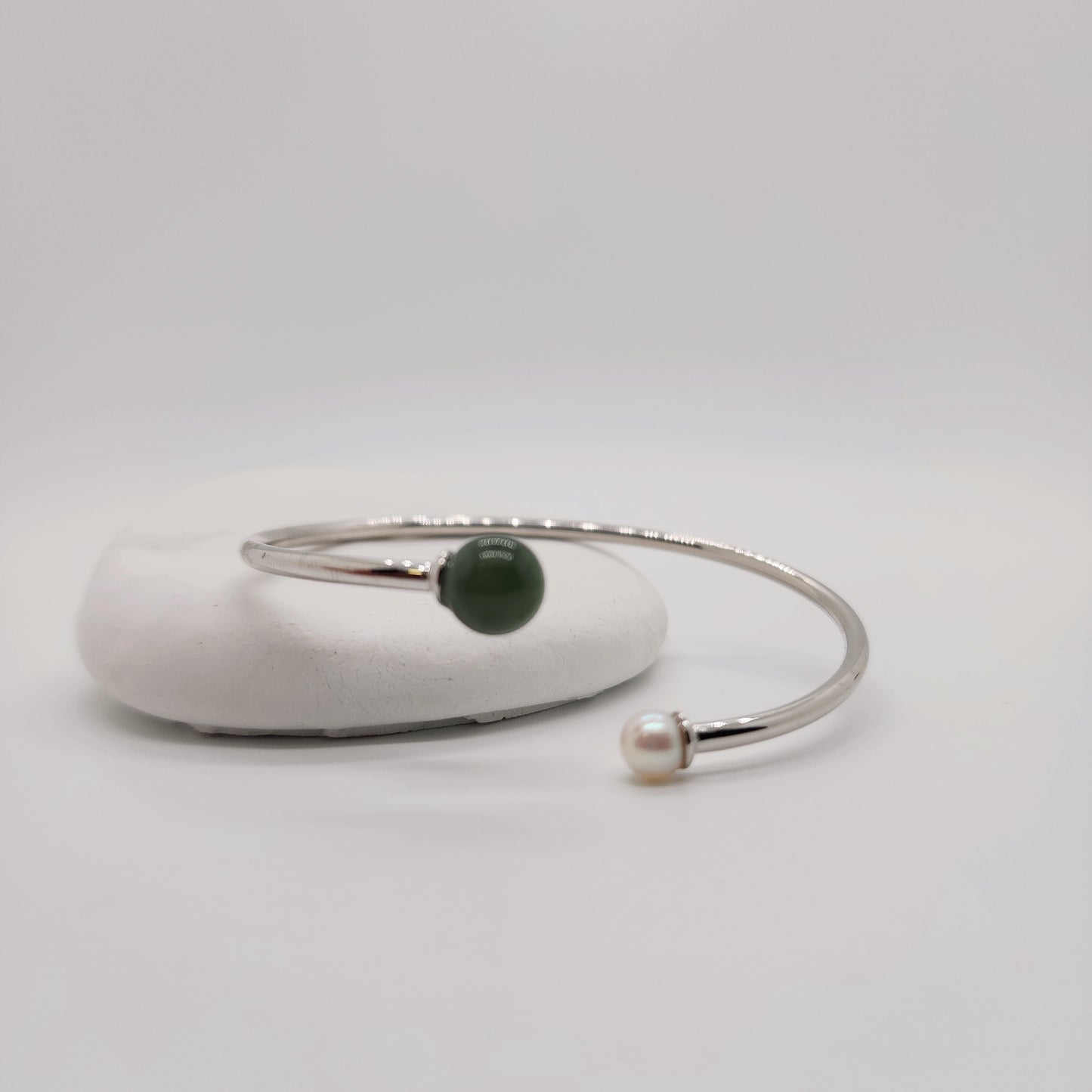 Jade × Pearl Harmony Bangle