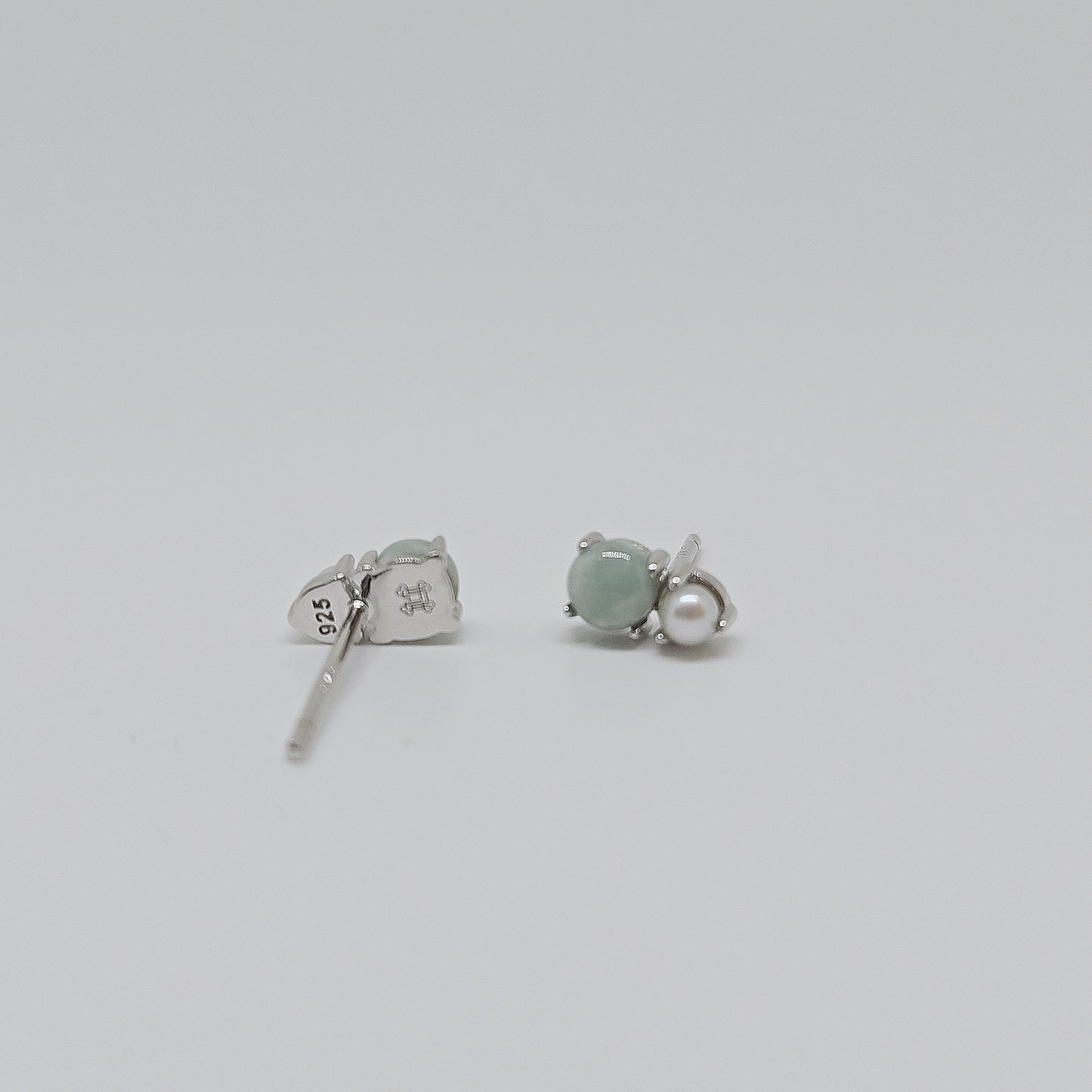 Petite Drop Earstud